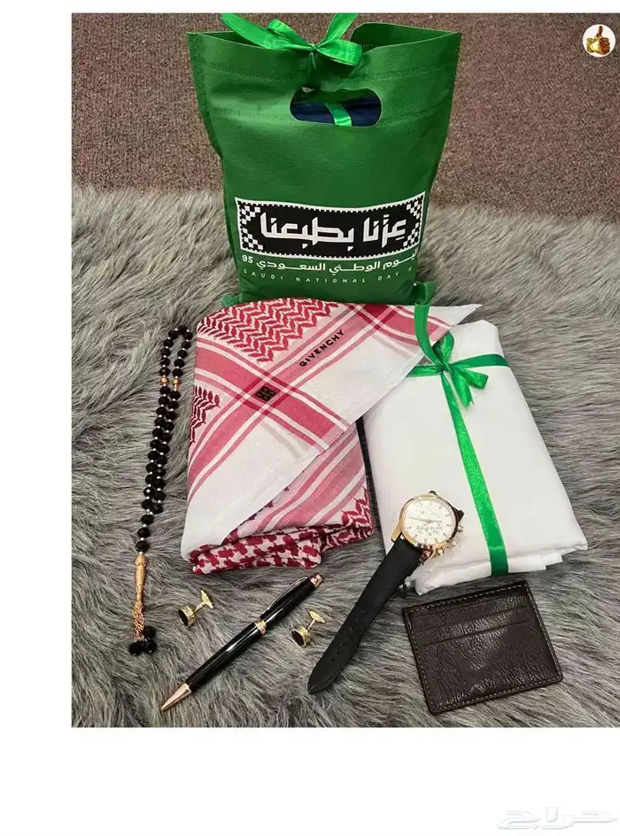 بكس رجالي انيييق وسعر مميز توصيل لكل مدن المملكه ليين البيت 4