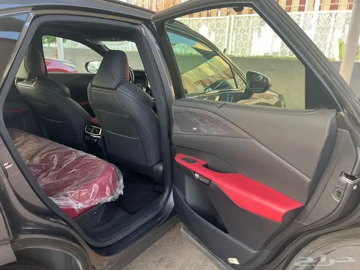 لكزس RX500 2024 16