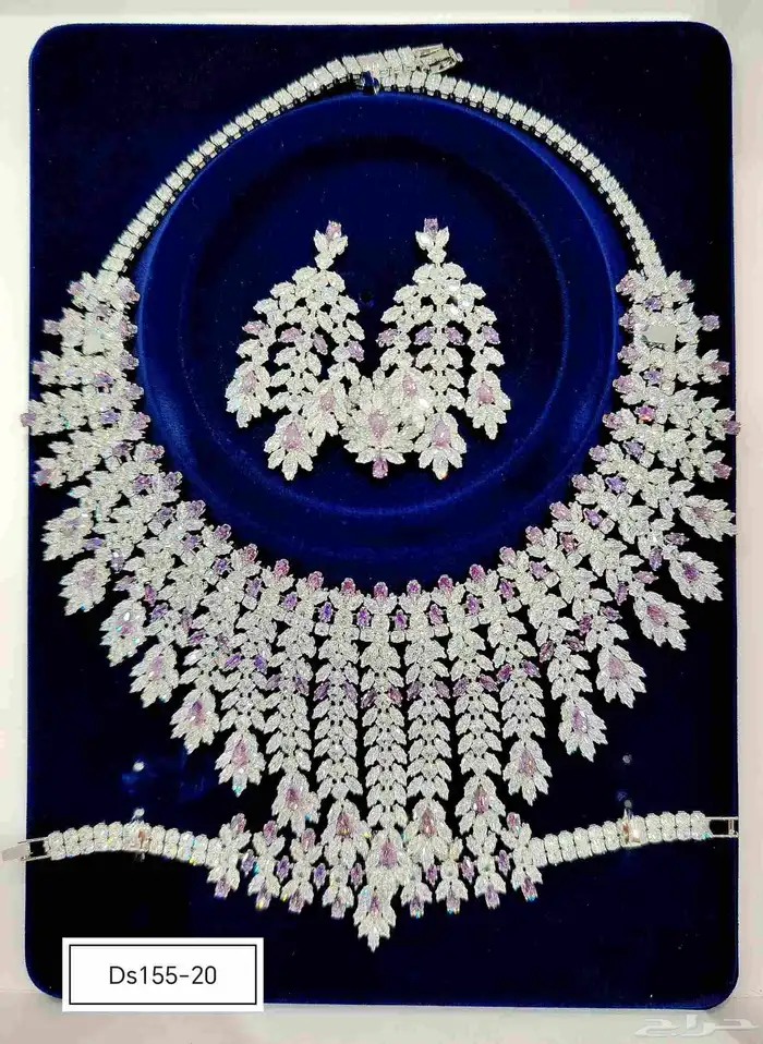 أطقم زركون فخم وملون 1