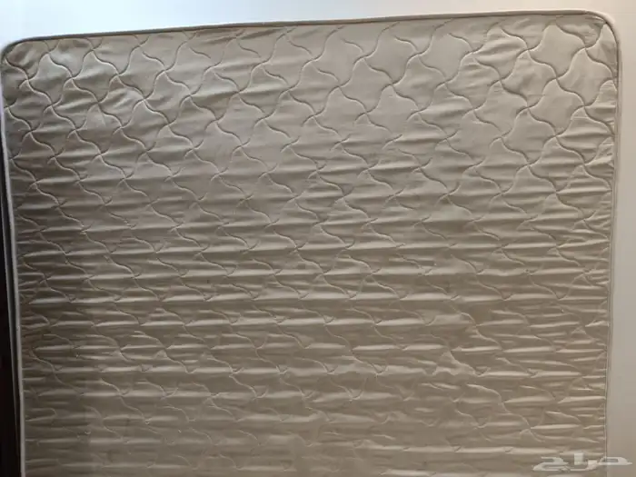 مرتبة اسفنج ضغط عالي استخدام قليل جدا 0