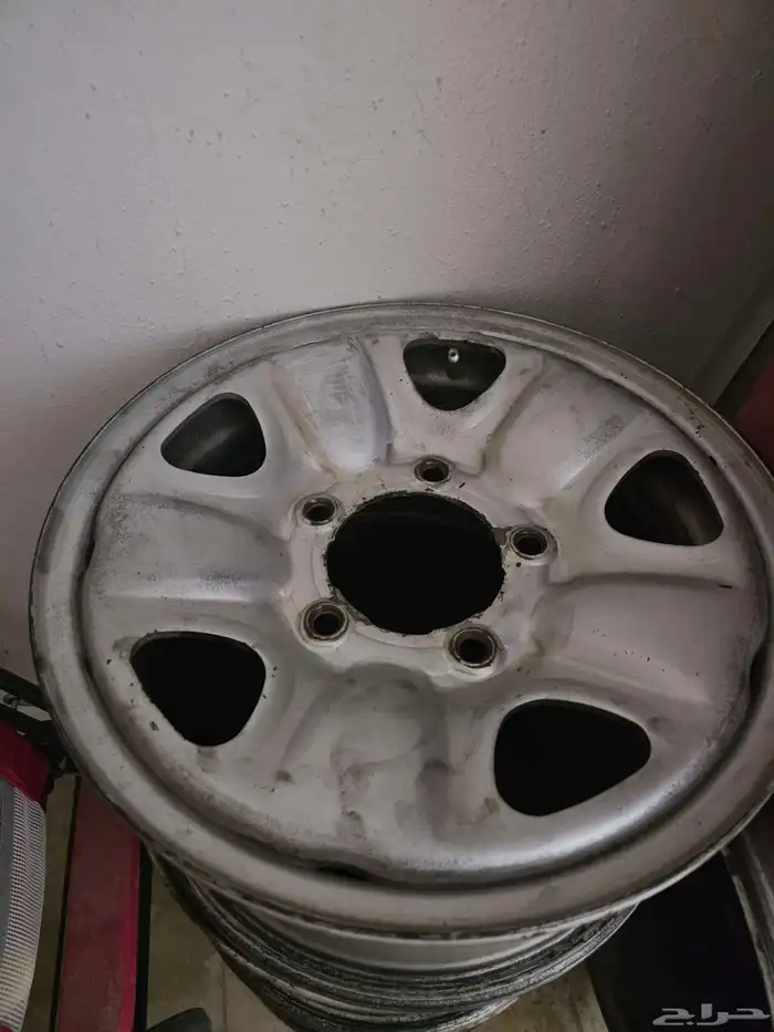للبيع جنوط لاندكروزر ديزل مع مراتب خلفيه 2