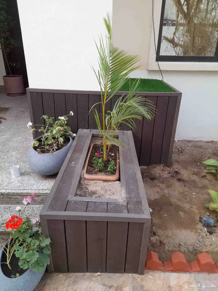 عشب صناعي وبديل خشب وجميع انواع الدكوراة الداخلية والخارجية 4