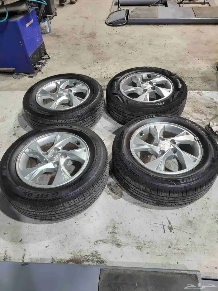 جنوط وكفرات النترا موديل 2021 جنوط اصلي وكاله مقاس 15 3