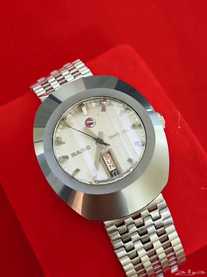 ساعة رادو ديستار السويسرية 0