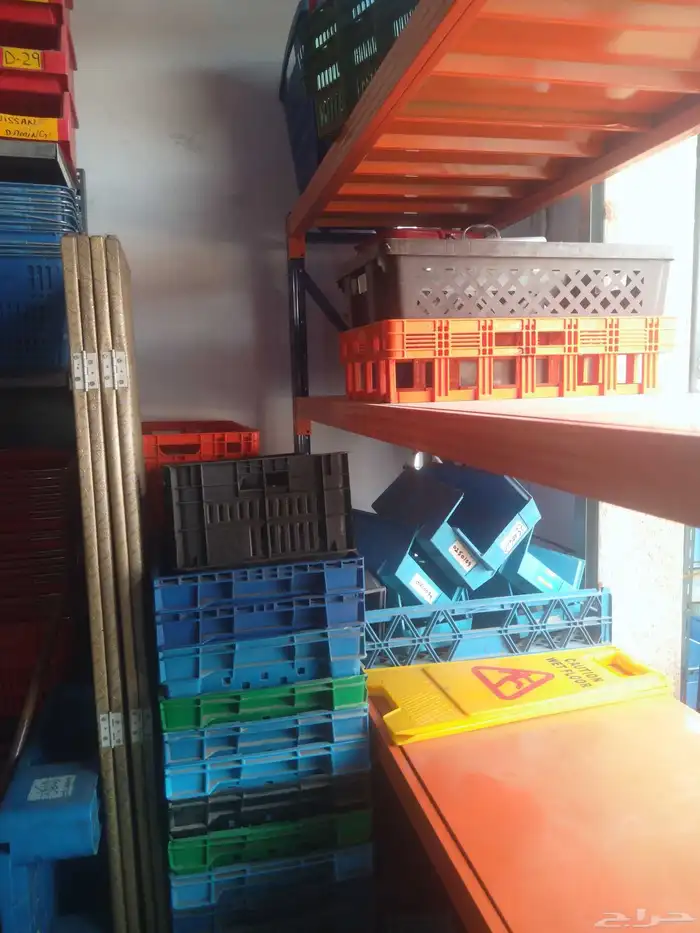 رفوف  سلال  علب  تعاليق  سلال كروم  طبليات 4