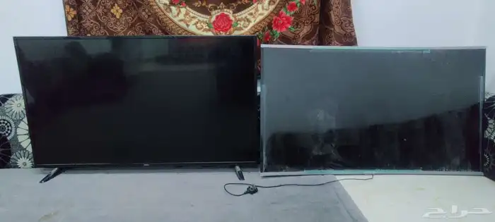 شاشات تلفزيون للبيع سكراب القيمه 200ريال 2