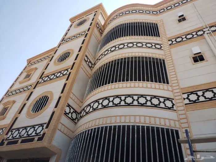 ديكورات خارجيه بجميع انوعها بديل الحجر وكسر رخام اسباني 7