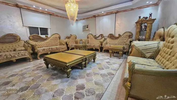 طقمين كنب ملكي 0