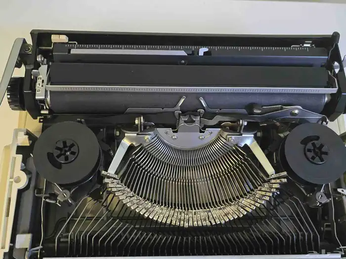 آلة كاتبة فنتج 0