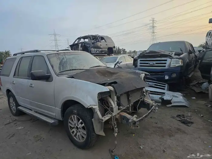 فورد اكسبديشن موديل 2012 قطع غيار جدة 1