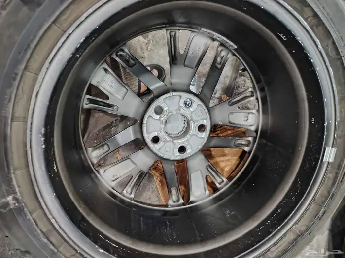 جنوط كامري هايبرد 2025 أصلي وكاله 3