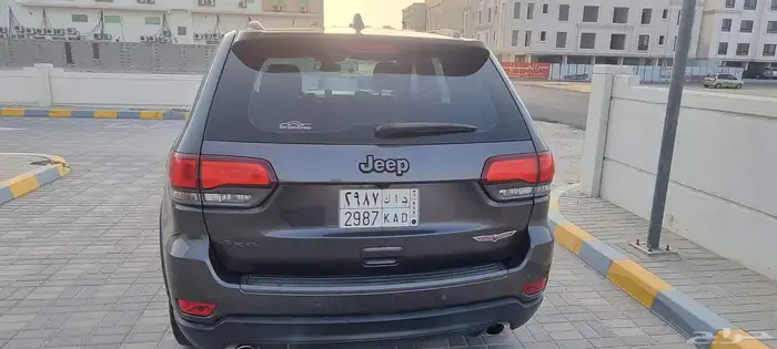 جراند شيروكي تريل هوك 6