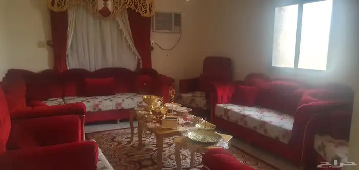 اثاث طقم كنب مع الستارة الطاولات والسجادة السعر 3500 0