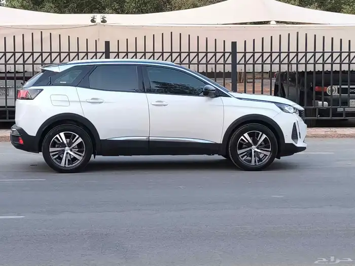 بيجو 3008 فل كامل موديل 2025 28