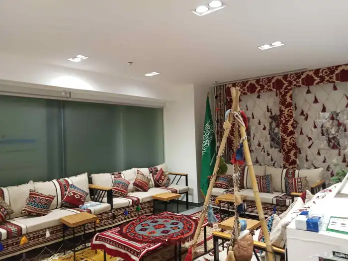 تاجير جلسات شعبية تاجير كنب تاجير كرسي وطولات تاجيرمكيفات 1