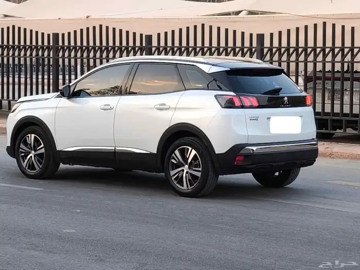 بيجو 3008 فل كامل موديل 2025 4