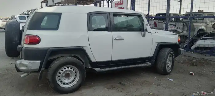 يوجد لدينا جميع انواع قطع غيار السيارات المستخدمه تشليح 7