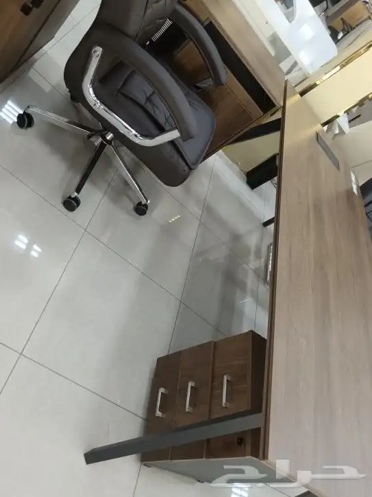 بيع أثاث مكتبي 2