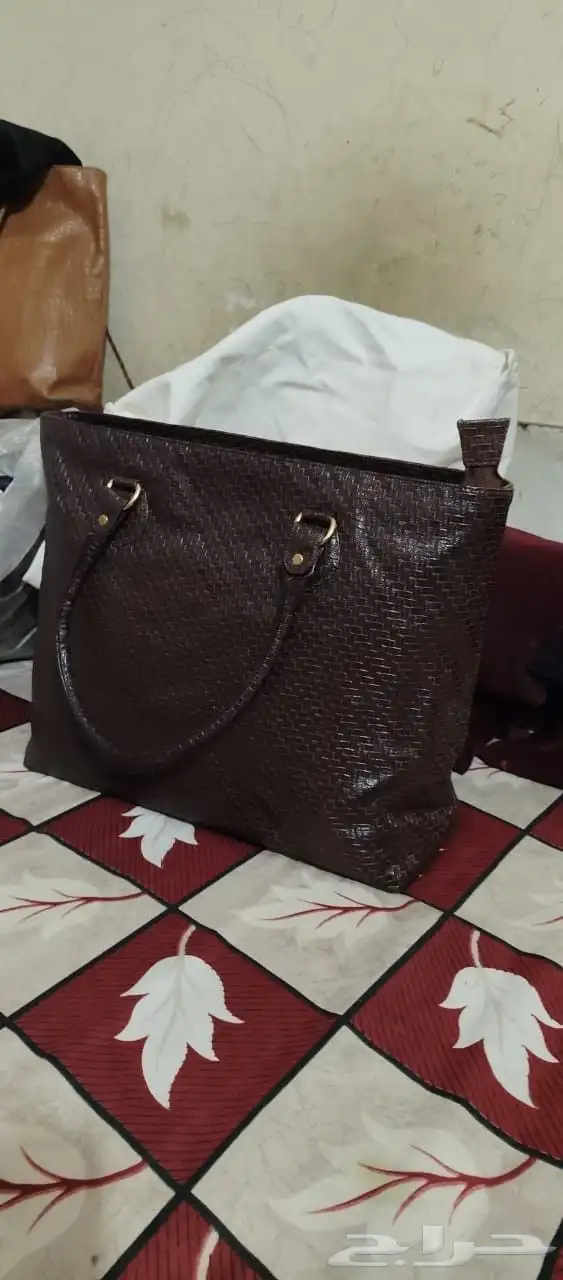 مطلوب خياط شنط جلد 2