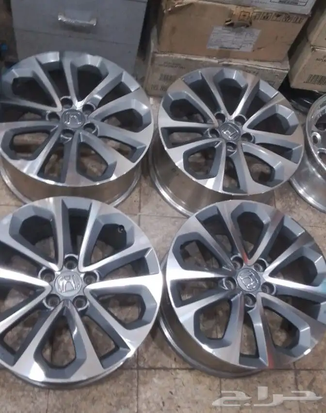 جنوط هوندا اكورد موديل2014 مقاس18 اصلي وكاله 0