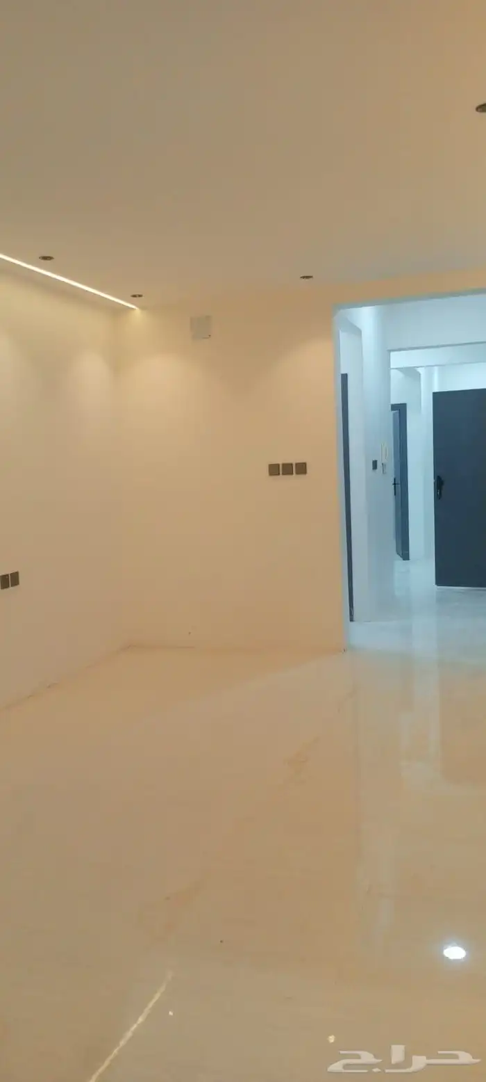 للايجار حي النرجس دور اول جديد مدخلين 5 غرف وصاله ب50.000 17