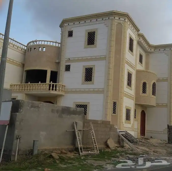 ديكورات خارجيه على الزويا ودرايش ولكرانيش عندنا جميع الأشكال 2