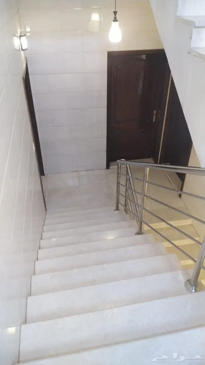 ملحق للإيجار حي الدفاع 9