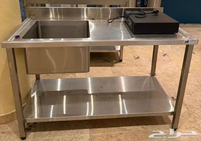 عدة مطعم متكامله للبيع بسعر مناسب قطاعي وشامل 3