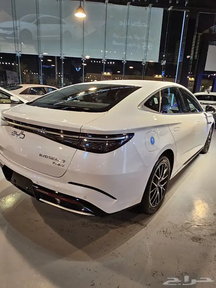 بي واي دي سيل 7 2025 أعلى المواصفات بسعر اسطووري للكاش وتقسي 6