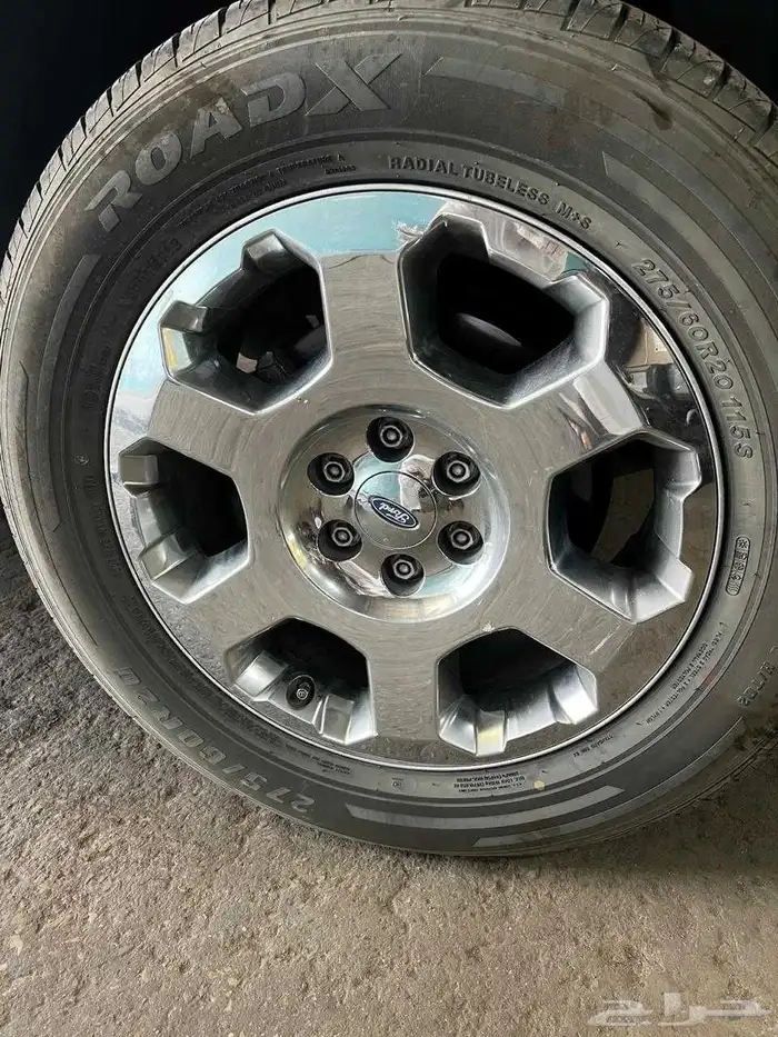 جنوط مقاس 20 فورد f150 اصليات مع الكفرات 0