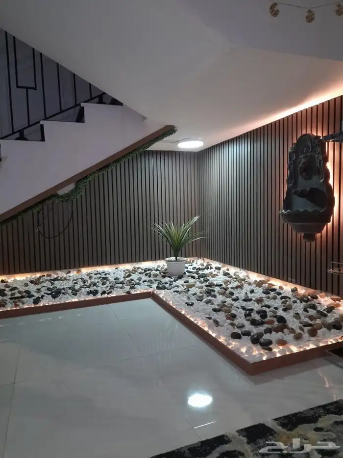 عشب صناعي وبديل خشب وجميع انواع الدكوراة الداخلية والخارجية 3