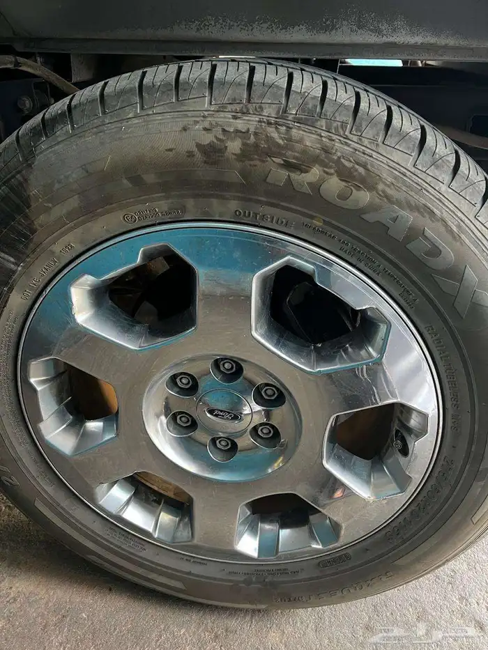 جنوط مقاس 20 فورد f150 اصليات مع الكفرات 1