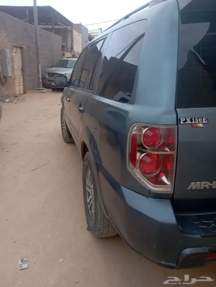 هوندا ام ار في 2008 5