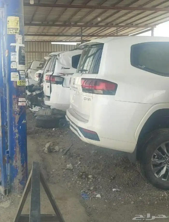 نوفرجميع قطع غيار السيارات وكاله من تشليح الحائر 0