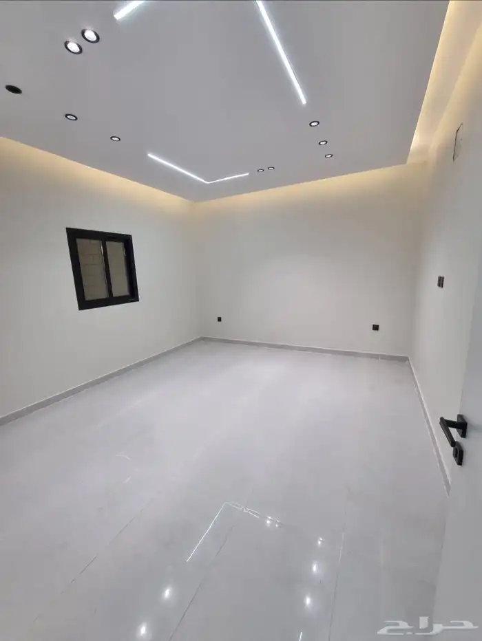 للبيع دوبلكس مودرن بالضاحيه شبه منفصل دورين فقط بالدمام 5