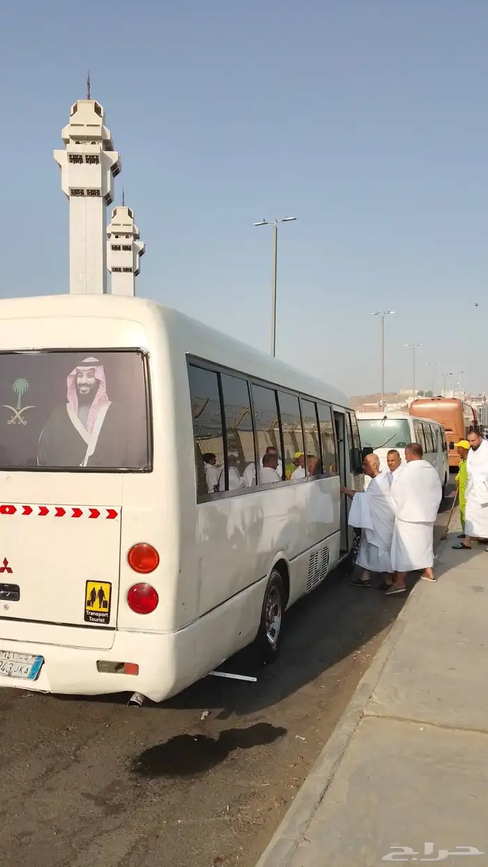 باص كوستر للإيجار مع السائق 8