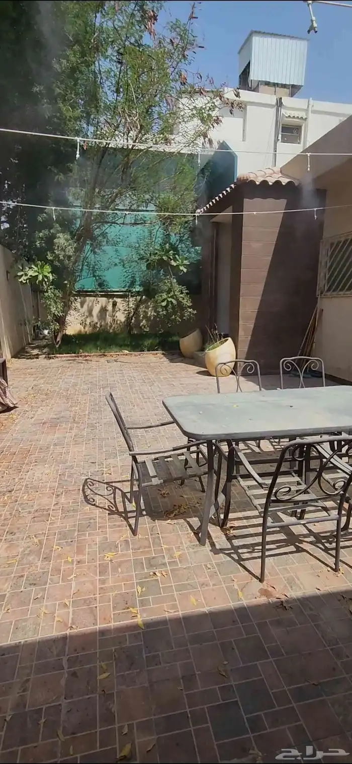 فيلا دور واحد للايجار بحي السليمانية 0