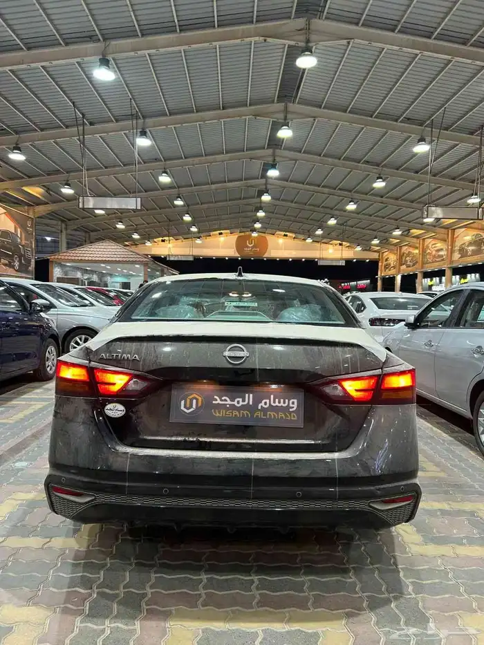 نيسان التيما استاندر موديل 2025 5