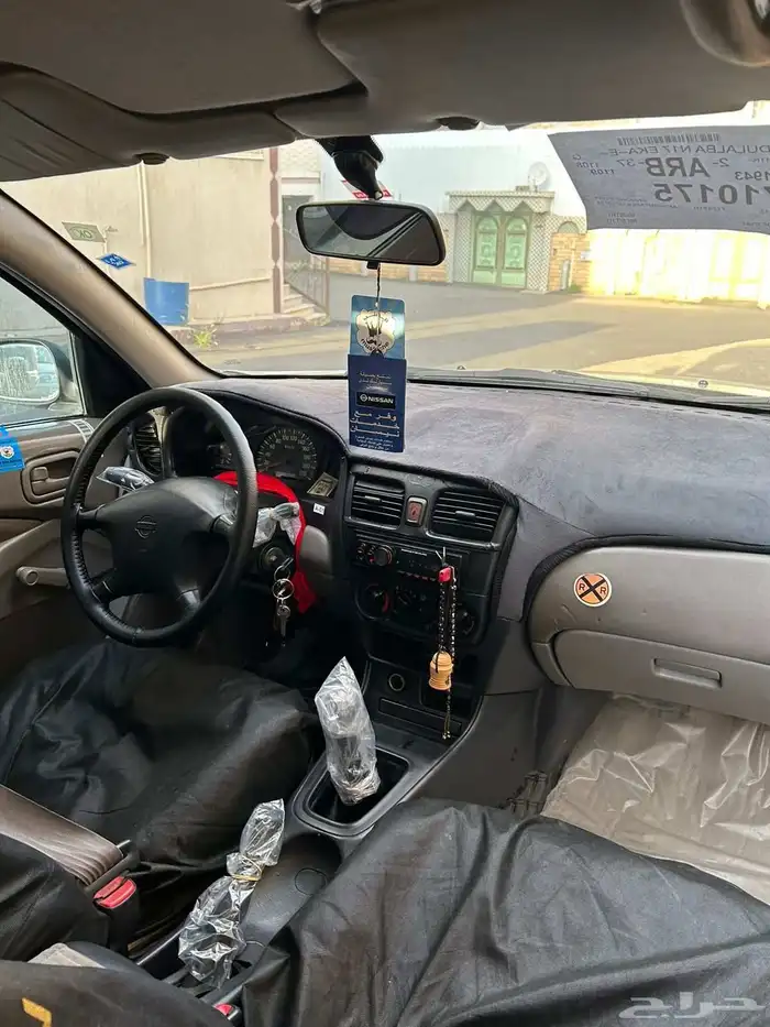 صني نيسان 2001 7