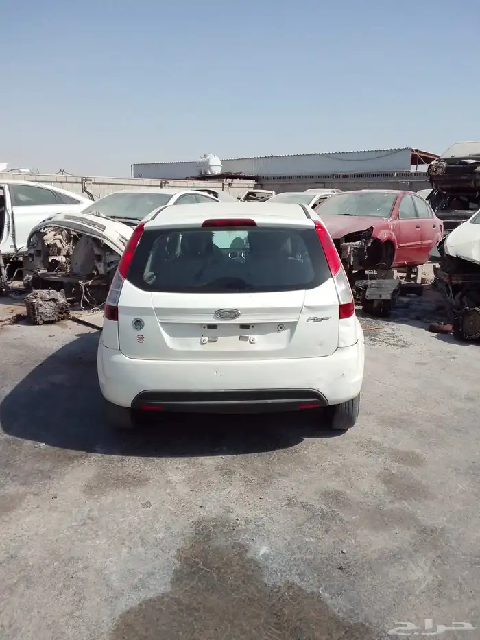فرد فيجو قطع غيار تشاليح الدمام 0