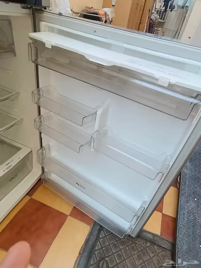 ثلاجة LG كبيرة 5