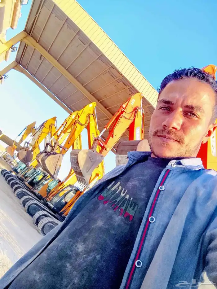 ورشه متنقله مهندس ميكانيكي معدات ثقيله شيولات بوكلين وفحص 0