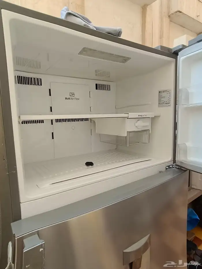 ثلاجة LG كبيرة 3