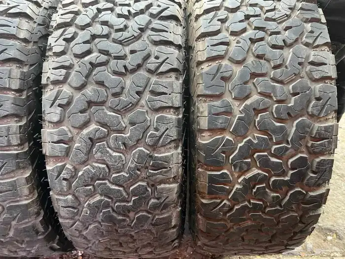 جنوط.برايد.سته مسمار مع كفرات نص حجري.275.70.17 جيب 24 15