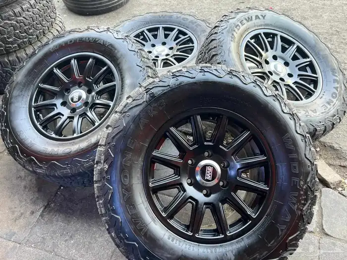 جنوط.برايد.سته مسمار مع كفرات نص حجري.275.70.17 جيب 24 4