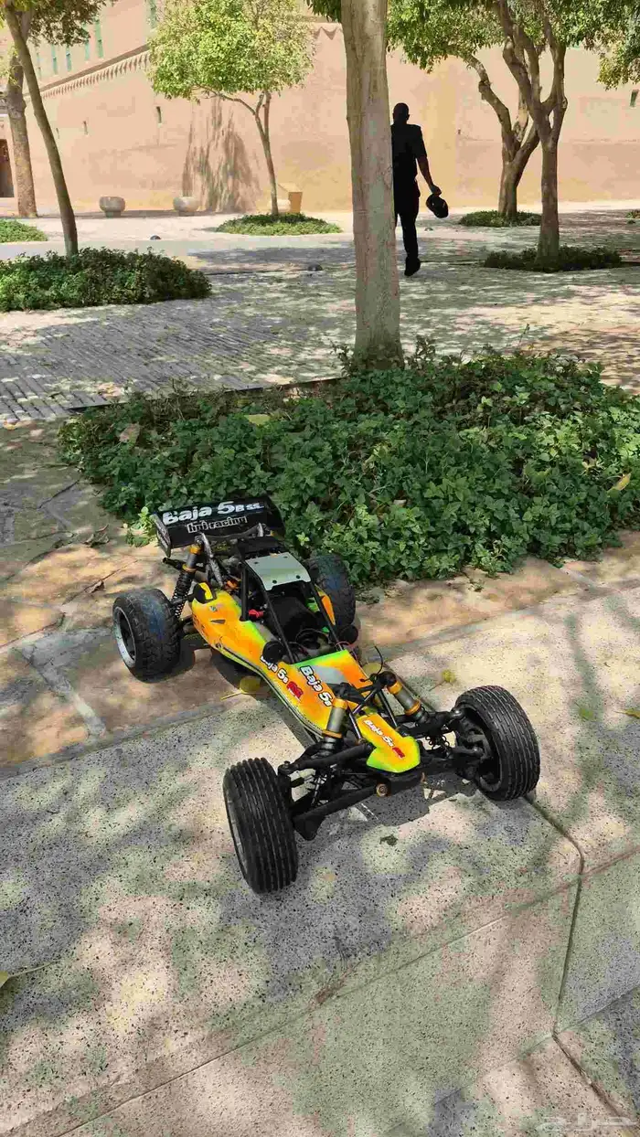 للبيع سيارة لاسلكية بنزين 1