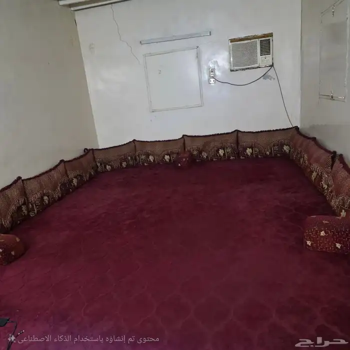 مساند لمجلس الرجال .. وطقم لصاله او غرفه نساء 0