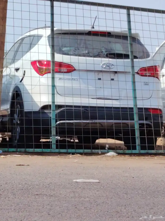 يوجد لدينا جميع القطع غيار السيارات هونداي سنتافي موديل 2014 0