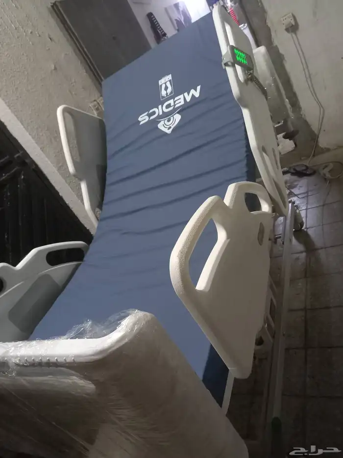 سرير طبي كهربائي عشر حركات صناعه سعودي 0