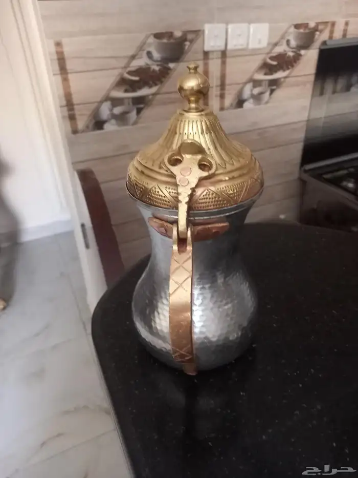 دلة كبيرة تم تجديدها بحالة جيدة نحاس ليس بها اى خراب 2